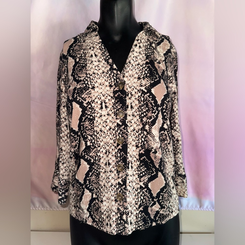 Fashion Nova Black and White Long Sleeve Snake Print Blouse